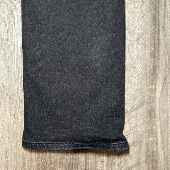 Vigoss Ace Straight Leg Distressed Jeans - 26 - Picture 3 of 9